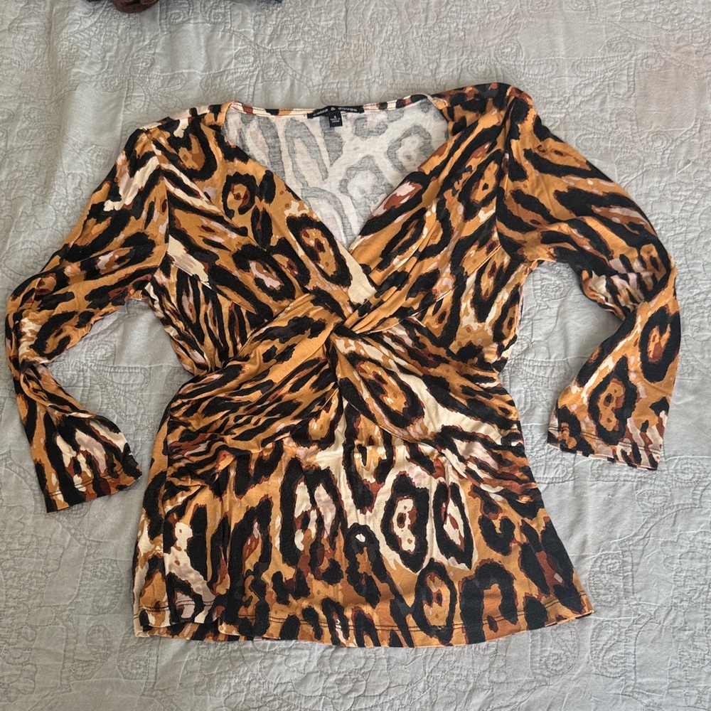 quarter sleeve length cheetah leopard print top